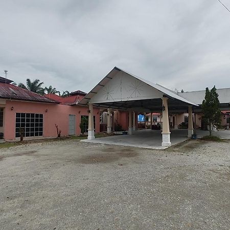 Sri Peserai Homestay บาตู ปาฮัท ภายนอก รูปภาพ
